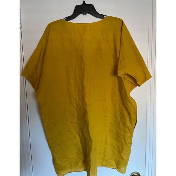 RACHEL CRAVEN
TEXTILES SHORT V NECK
CAFTAN - LINEN IN mustard - Picture 4 of 7
